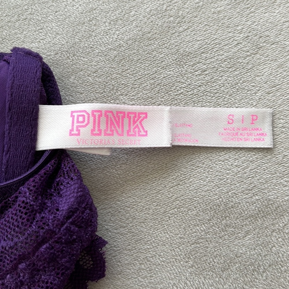 PINK lace pullover bra size S, purple with lining in cup, light wear, EU… - Picture 5 of 6